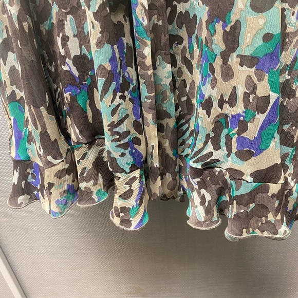 Short sleeve knee length dress - Picture 3 of 6